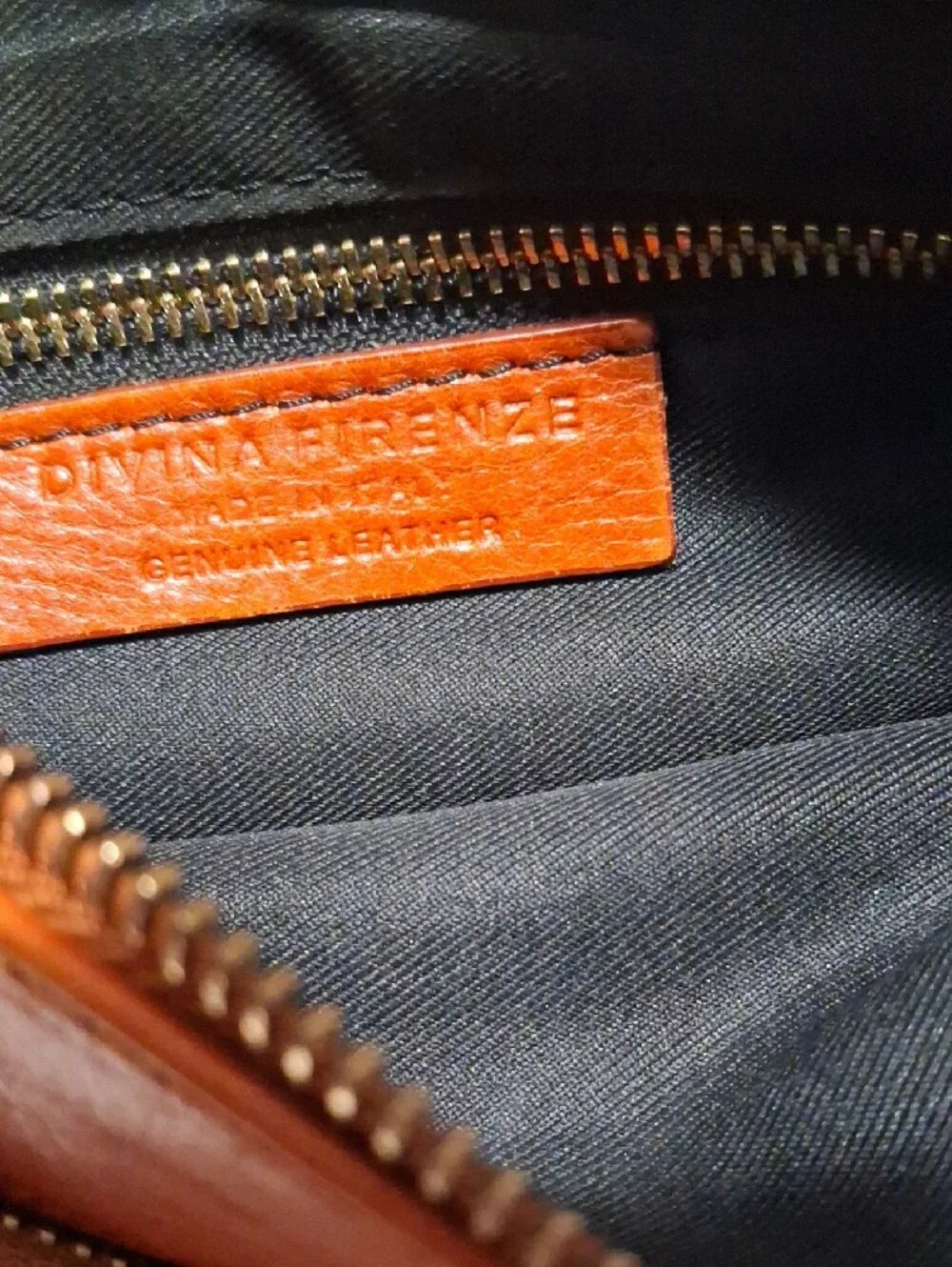Women's Leather Crossbody Bag in Burnt Orange